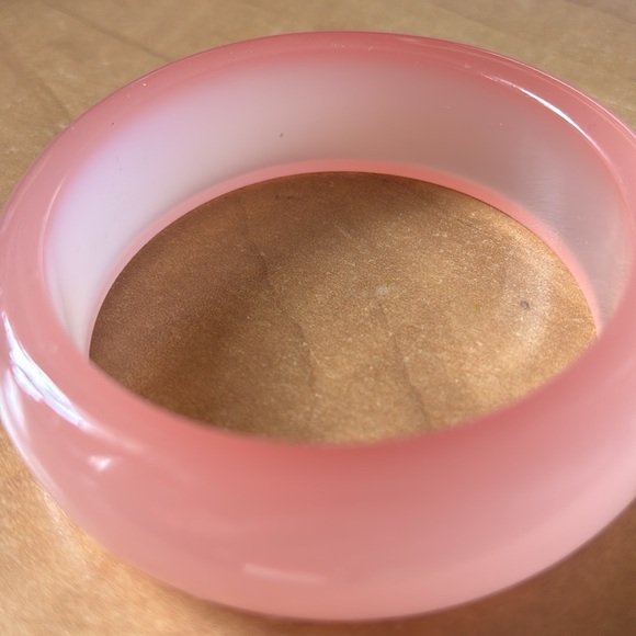 #129 Chameleon Bangle Colour Changing Bangle With UV Light exposure - Picture 7 of 16